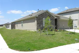 13700 Dismuke Dr, Manor, TX 78653 - Photo 2