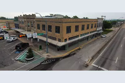 102 E 2nd Street #205, Taylor, TX 76574 - Photo 1