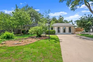 2307 Mimosa Dr, Austin, TX 78745 - Photo 2