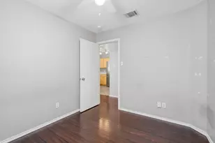 7228 Aldea Dr, Austin, TX 78745 - Photo 16
