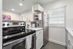 807 Blanco St, Austin, TX 78703 - Photo 6