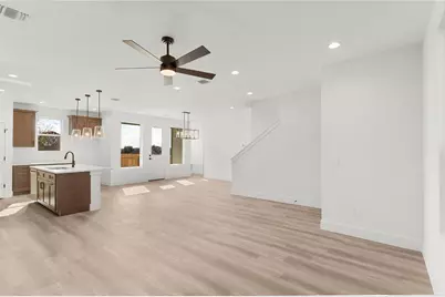 107 Carmen Cove, Burnet, TX 78611 - Photo 4