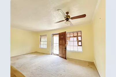 7801 Shoal Creek Boulevard #246, Austin, TX 78757 - Photo 4