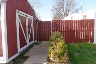 910 Bunton Ln, Uhland, TX 78640 - Photo 4