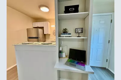 1000 W 26th Street #107, Austin, TX 78705 - Photo 6