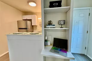 1000 W 26th St, Austin, TX 78705 - Photo 6