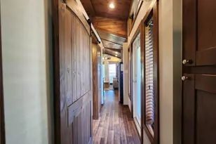 300 Park Ave, Staples, TX 78670 - Photo 18