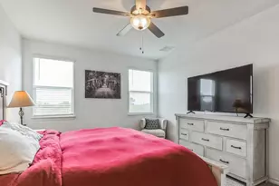 1011 Sandra Ann Wy, Hutto, TX 78634 - Photo 12