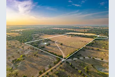 5325 E Blaschke Road, Schulenburg, TX 78956 - Photo 2