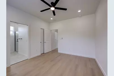 230 Brown St #B, Elgin, TX 78621 - Photo 20