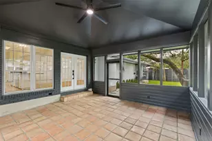 1700 Barton Hills Dr, Austin, TX 78704 - Photo 4