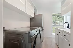 1700 Barton Hills Dr, Austin, TX 78704 - Photo 8
