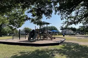 302 Golden Gate Dr, Leander, TX 78641 - Photo 28