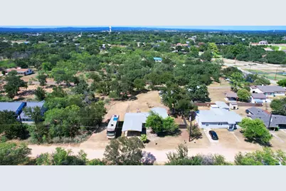 135 E Hickory Drive, Granite Shoals, TX 78654 - Photo 4