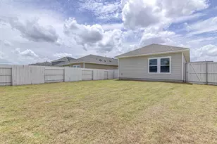 156 Tillage Rd, Elgin, TX 78621 - Photo 24