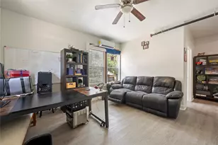 201 W 31st St, Austin, TX 78705 - Photo 10