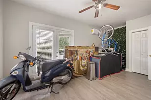 201 W 31st St, Austin, TX 78705 - Photo 14