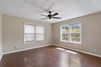 1119 Kent Street, Taylor, TX 76574 - Photo 12