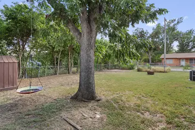 1119 Kent Street, Taylor, TX 76574 - Photo 20