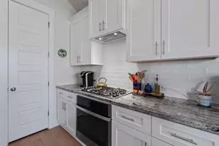 653 Coyote Crk Wy, Kyle, TX 78640 - Photo 6