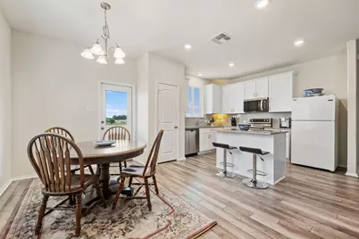225 Gunther Way, Taylor, TX 76574 - Photo 6