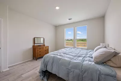 225 Gunther Way, Taylor, TX 76574 - Photo 8