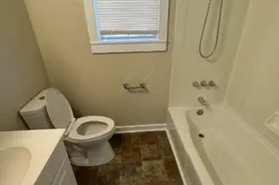 302 S Burleson St, Kyle, TX 78640 - Photo 6