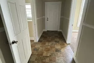 302 S Burleson St, Kyle, TX 78640 - Photo 10