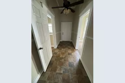 302 S Burleson Street, Kyle, TX 78640 - Photo 10