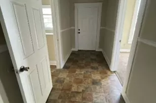 302 S Burleson St, Kyle, TX 78640 - Photo 10