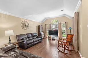1208 Brophy Dr, Pflugerville, TX 78660 - Photo 4