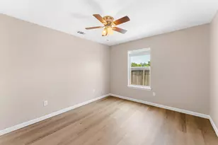 13323 Villa Park Dr, Austin, TX 78729 - Photo 14