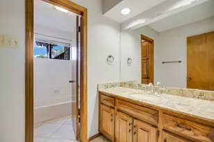 5203 Doe Valley Ln, Austin, TX 78759 - Photo 10