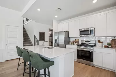 306 Sepulveda Street, Hutto, TX 77336 - Photo 8