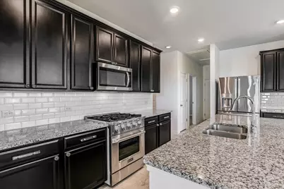 101 Otella Street, Georgetown, TX 78629 - Photo 4