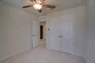 1109 Paradise Cyn Cv, Jarrell, TX 76537 - Photo 18