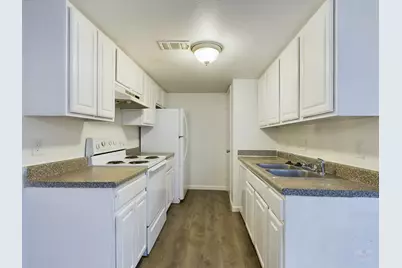 2124 Burton Drive #140, Austin, TX 78741 - Photo 10