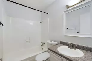 2124 Burton Dr, Austin, TX 78741 - Photo 18