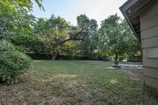 6400 Craigwood Cir, Austin, TX 78725 - Photo 6