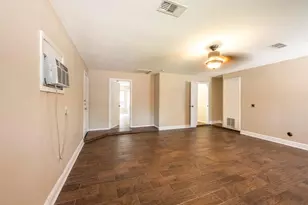 6400 Craigwood Cir, Austin, TX 78725 - Photo 8
