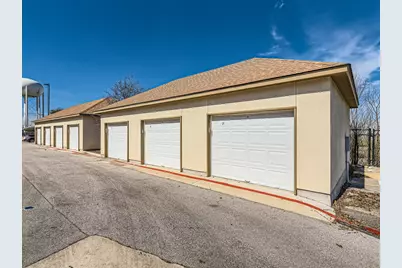 2400 Louis Henna Boulevard #208, Round Rock, TX 78664 - Photo 16