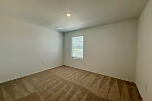 306 Camargue Dr, Hutto, TX 78634 - Photo 10