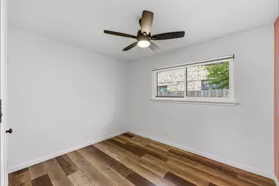 5613 Jacaranda Drive, Austin, TX 78744 - Photo 20