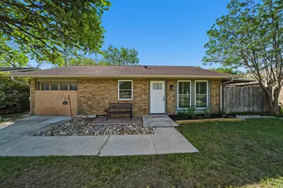 5613 Jacaranda Drive, Austin, TX 78744 - Photo 2