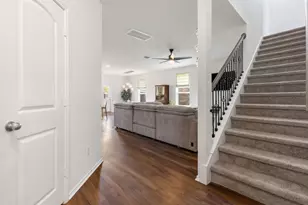 290 Bayberry Cir, Buda, TX 78610 - Photo 10