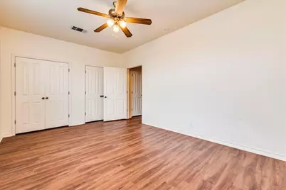 126 Sandstone Drive #F, Jarrell, TX 76537 - Photo 6