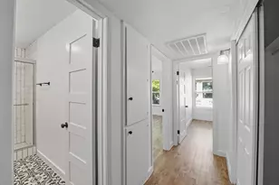 2124 Burton Dr, Austin, TX 78741 - Photo 16