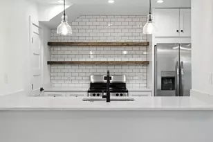 2124 Burton Dr, Austin, TX 78741 - Photo 1