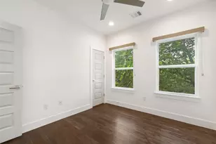 513 W Croslin St, Austin, TX 78752 - Photo 22