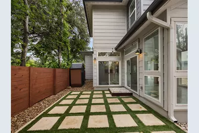 513 W Croslin Street #B, Austin, TX 78752 - Photo 32